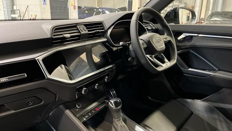 Used Audi Q3 Black Edition 150 HP (110 kW) 2025 Grey SUV