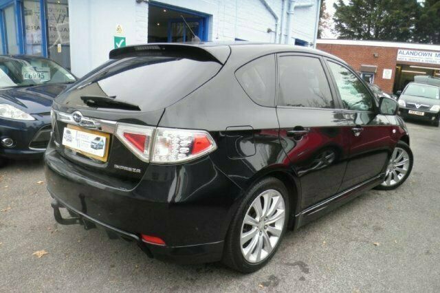 Begagnad Subaru Impreza 2008 Halvkombi