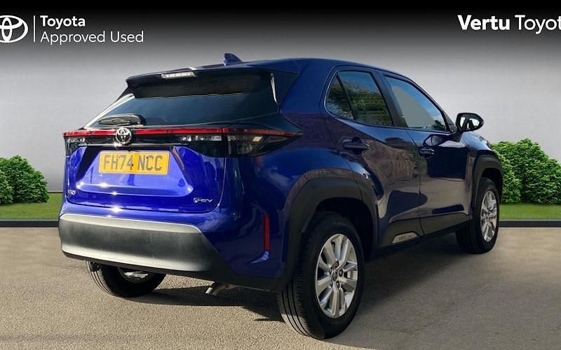 Used Toyota Yaris Hybrid 116 HP (85 kW) 2026 Estate