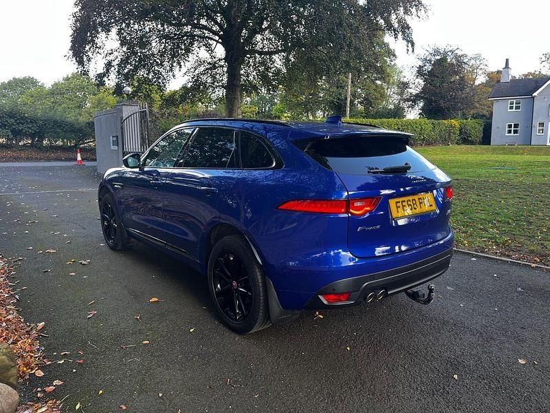 Used Jaguar F-Pace R-Sport 180 HP (132 kW) 2018 Blue SUV
