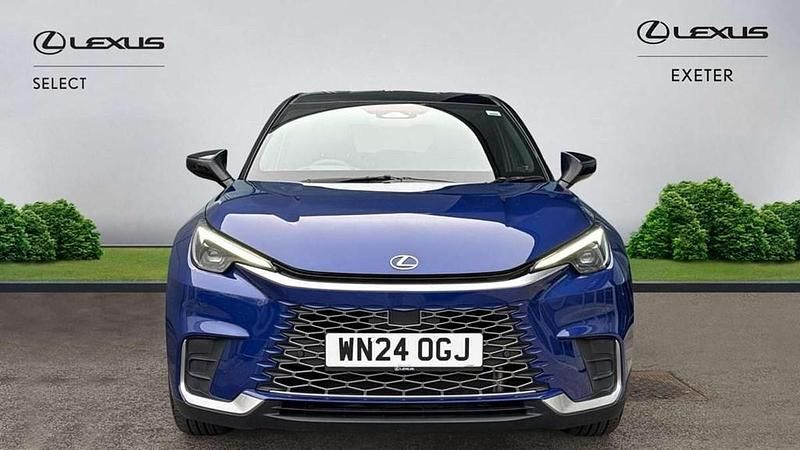 Used Lexus LBX 136 HP (100 kW) 2024 Dark blue/black SUV