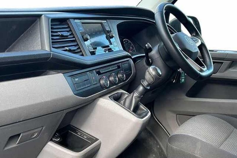 Second-hand VW Transporter 110 CP (80 kW) 2022 Van