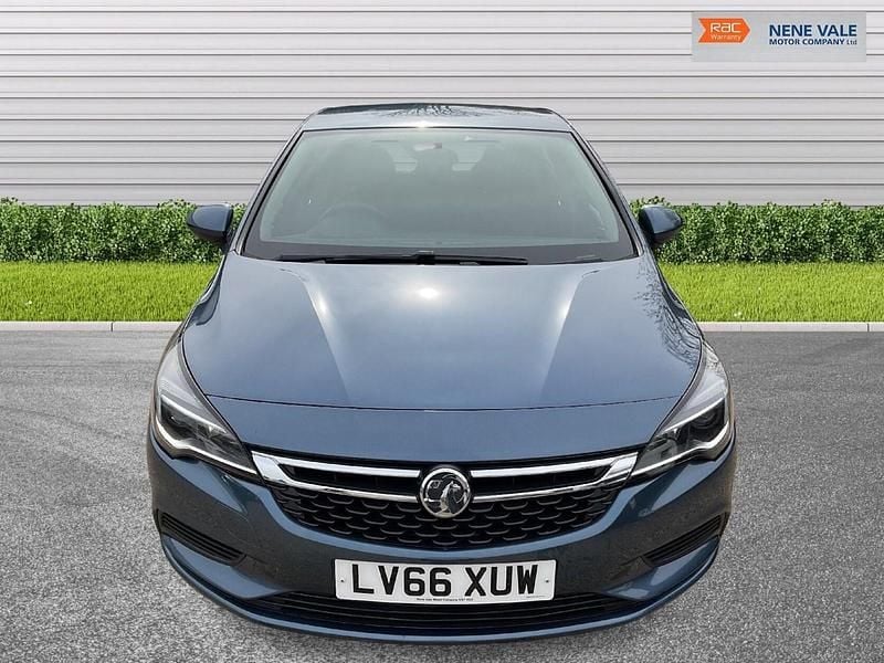 Used Vauxhall Astra 2016 Blue Hatchback