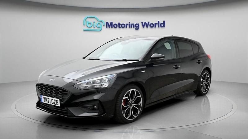 Used Ford Focus ST-Line X 125 HP (91 kW) 2021 Black Hatchback