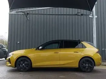 New Vauxhall Astra 130 HP (95 kW) 2026 Yellow Hatchback
