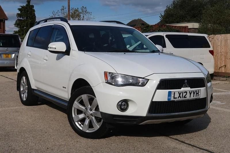 White Used 2012 Mitsubishi Outlander SUV | £4,695 (Fair price) - Image 1/1