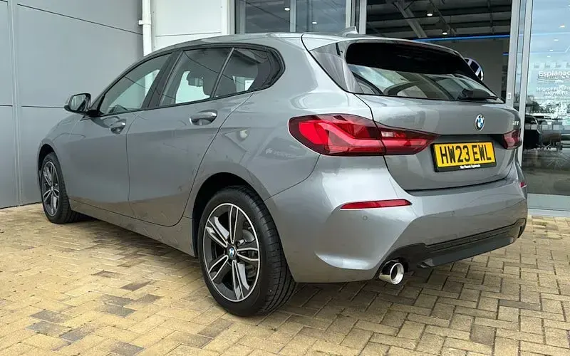 Used BMW 118 Sport Line 136 HP (100 kW) 2023 Grey Hatchback