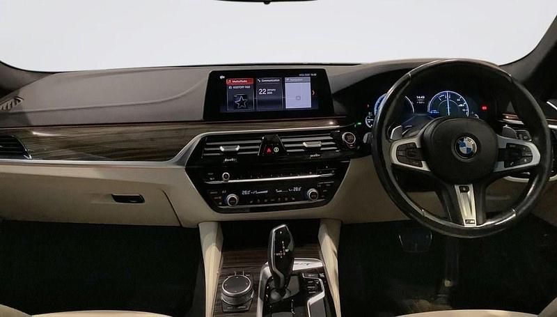 Used BMW 520 M Sport 190 HP (139 kW) 2018 Black Estate