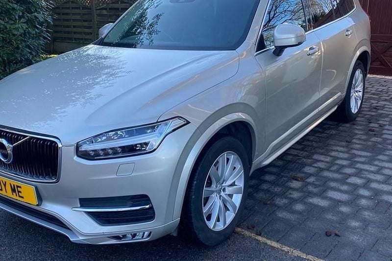 Used Volvo XC90 Momentum 225 HP (165 kW) 2015 Gold SUV