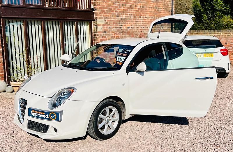 White Used 2016 Alfa Romeo MiTo Progression Hatchback | £4,795 (Fair price) - Image 1/4