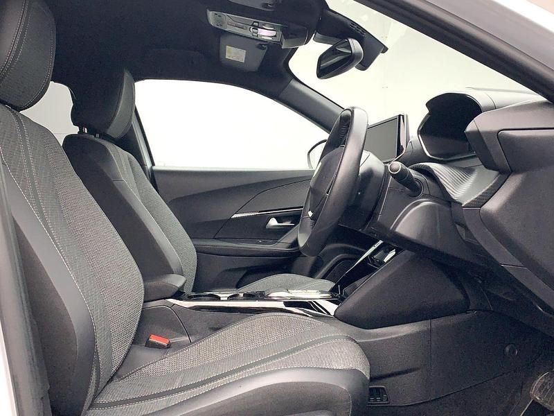 Used Peugeot e-2008 Allure 98 kW (134 HP) 2024 White SUV