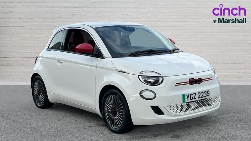 Used Fiat 500e Red 69 kW (95 HP) 2022 White