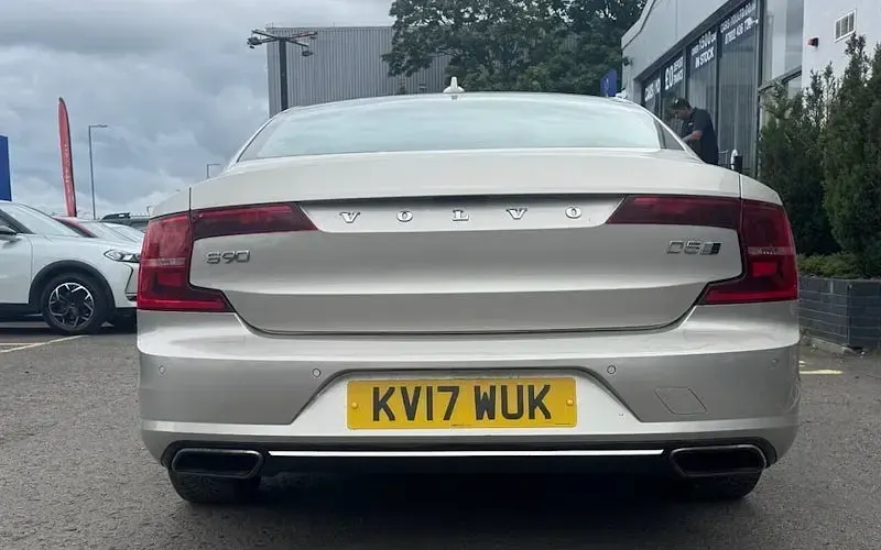 Used Volvo S90 Inscription 235 HP (172 kW) 2019 Sedan