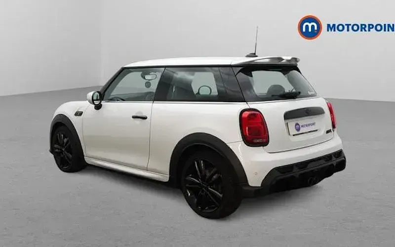 Used Mini Cooper S Hatch 178 HP (130 kW) 2023 White Hatchback