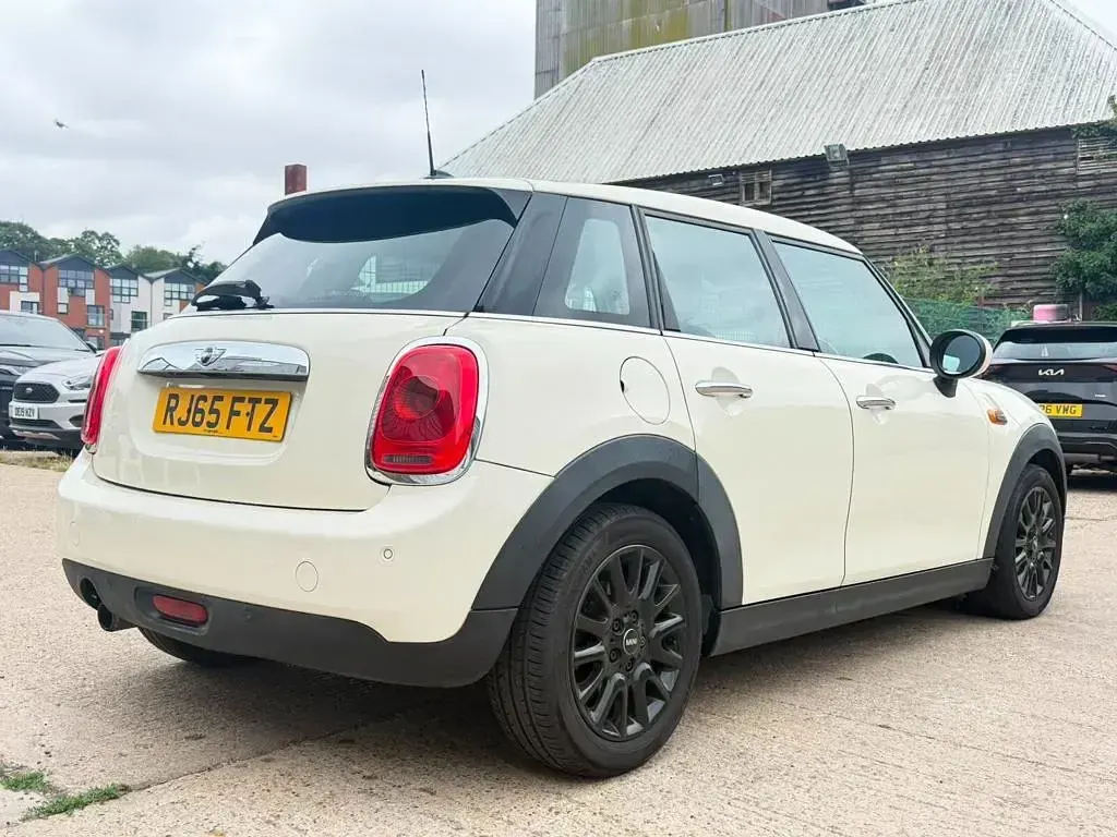 Used Mini ONE Hatch 2015 White Hatchback