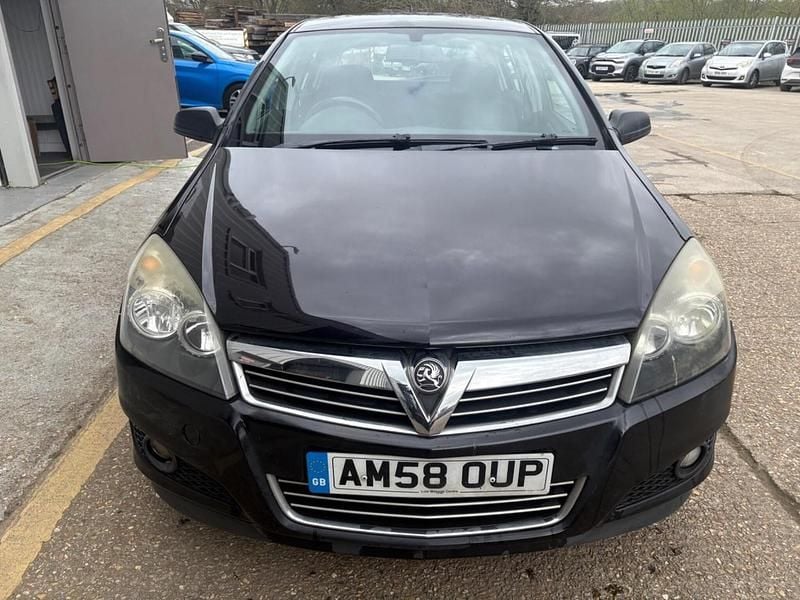 Used Vauxhall Astra 115 HP (84 kW) 2008 Black Hatchback
