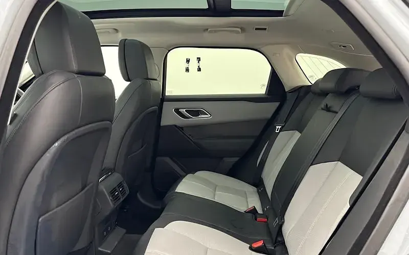 Used Land Rover Range Rover Velar HSE Dynamic 204 HP (150 kW) 2024 Grey SUV