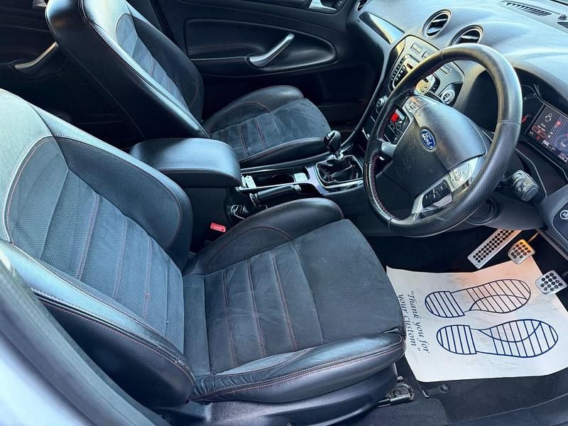 Used Ford Mondeo Titanium X 2011 Silver Estate