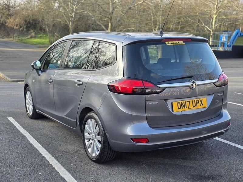 Used Vauxhall Zafira Design Edition 140 HP (102 kW) 2017 Grey MPV