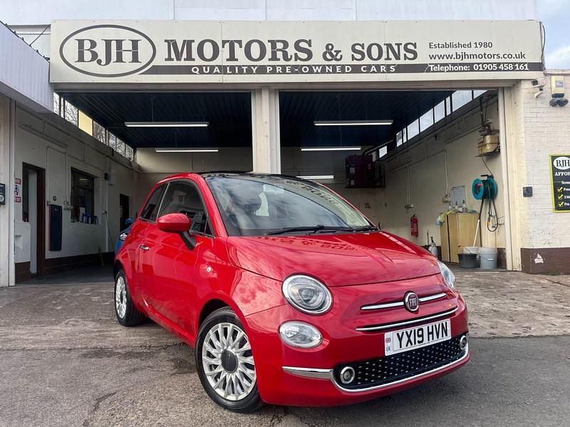 Used Fiat 500 Lounge 69 HP (50 kW) 2019 Red Hatchback