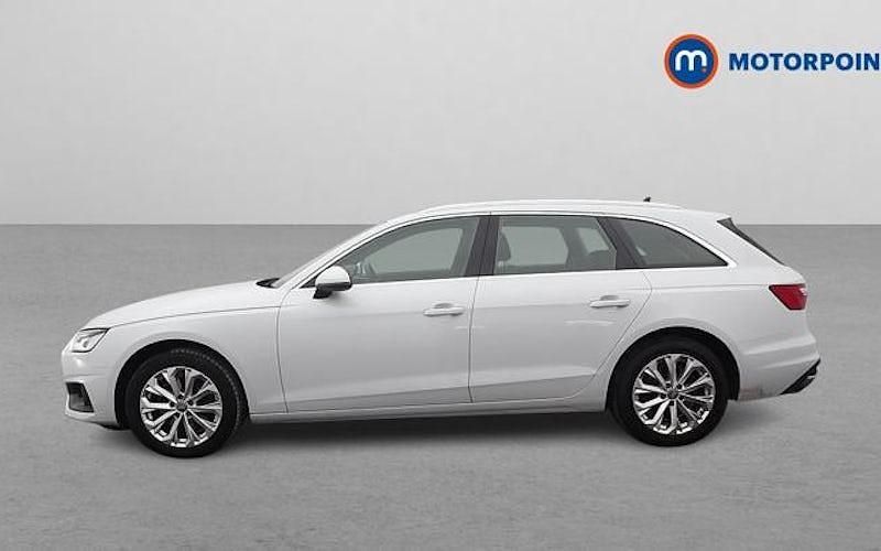Begagnad Audi A4 163 HK (119 kW) 2023 Kombi