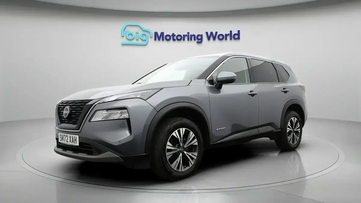 Used Nissan X-Trail N-Connecta 213 HP (156 kW) 2023 Grey SUV