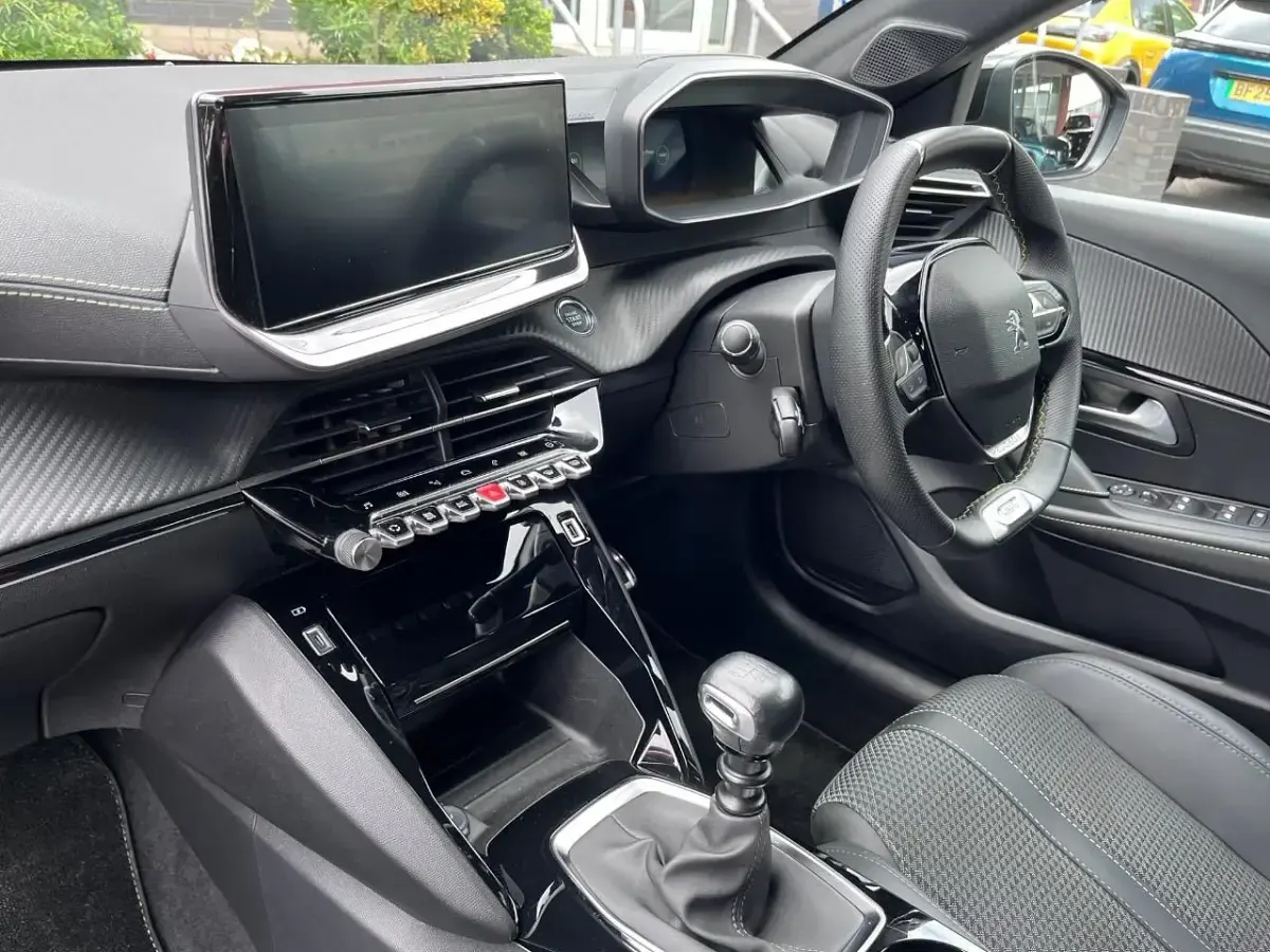Used Peugeot 208 GT 99 HP (72 kW) 2023 Grey Hatchback