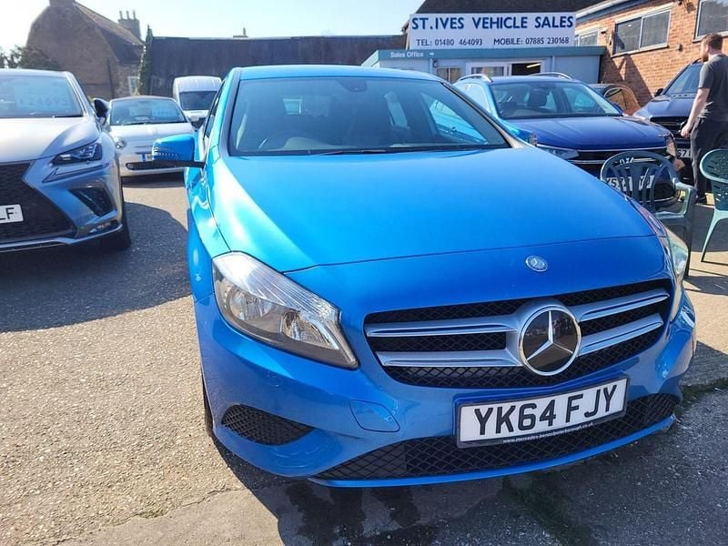 Used Mercedes A200 136 HP (100 kW) 2014 Blue Hatchback