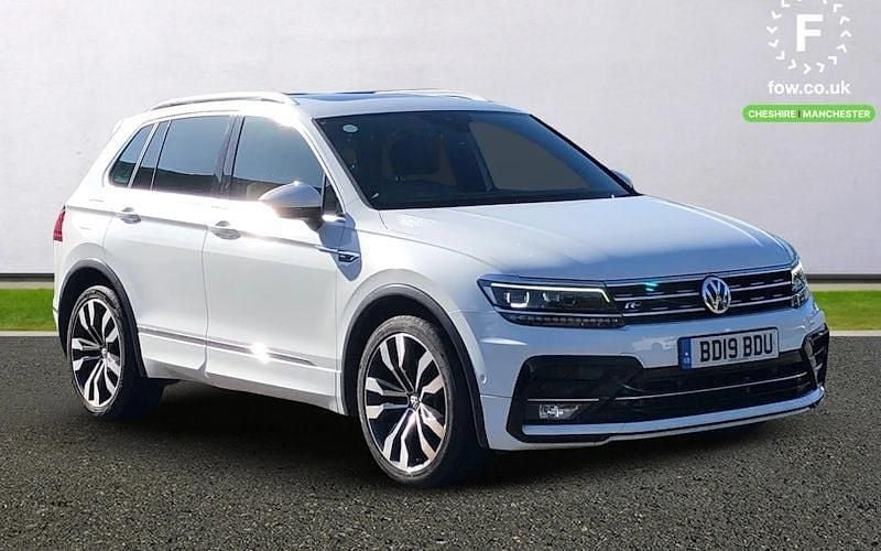 White Used 2019 VW Tiguan R-line SUV | £21,099 (Fair price) - Image 1/3