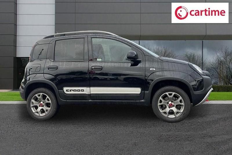 Used Fiat Panda Cross Cross 85 HP (62 kW) 2023 Black Hatchback