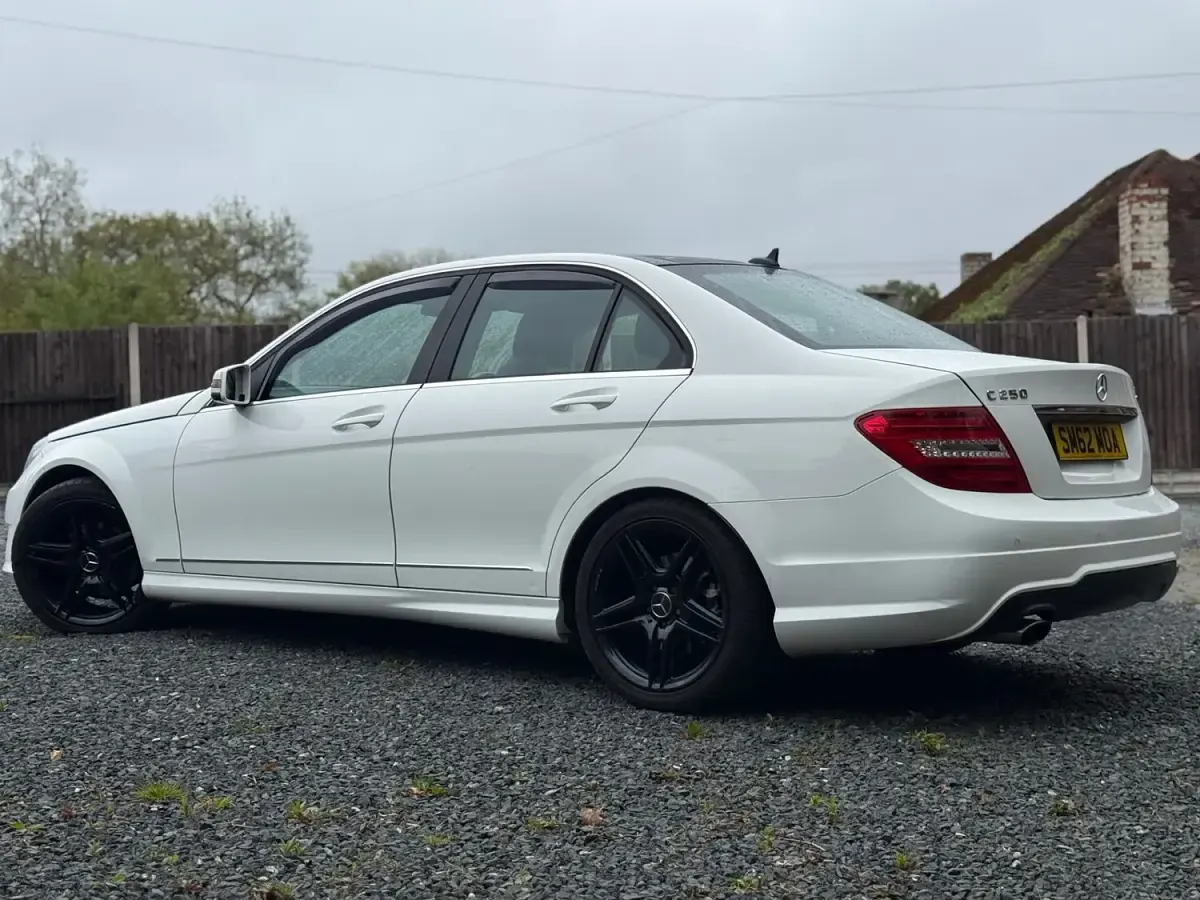 Used Mercedes C250 AMG 2012 White Sedan