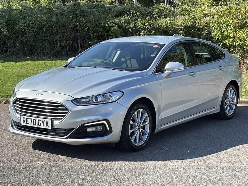 Silver Used 2020 Ford Mondeo Zetec Hatchback | £10,200 (Fair price) - Image 1/4