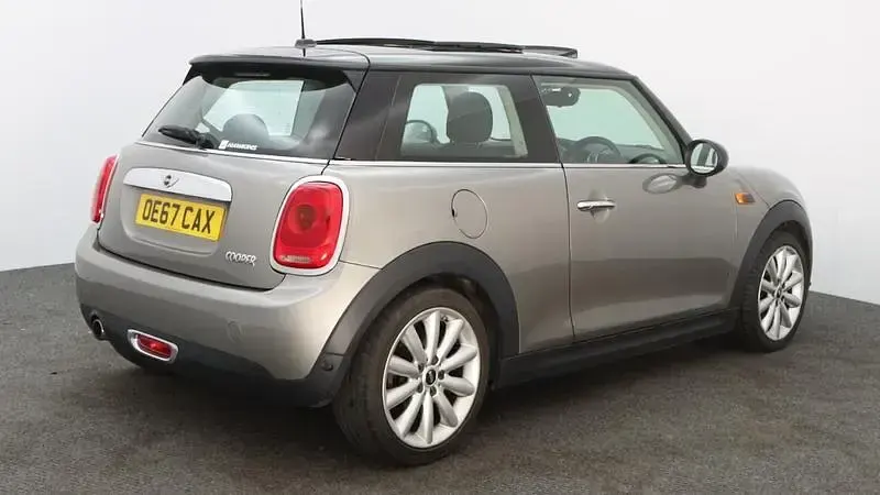 Used Mini Cooper Hatch 136 HP (100 kW) 2017 Silver Hatchback