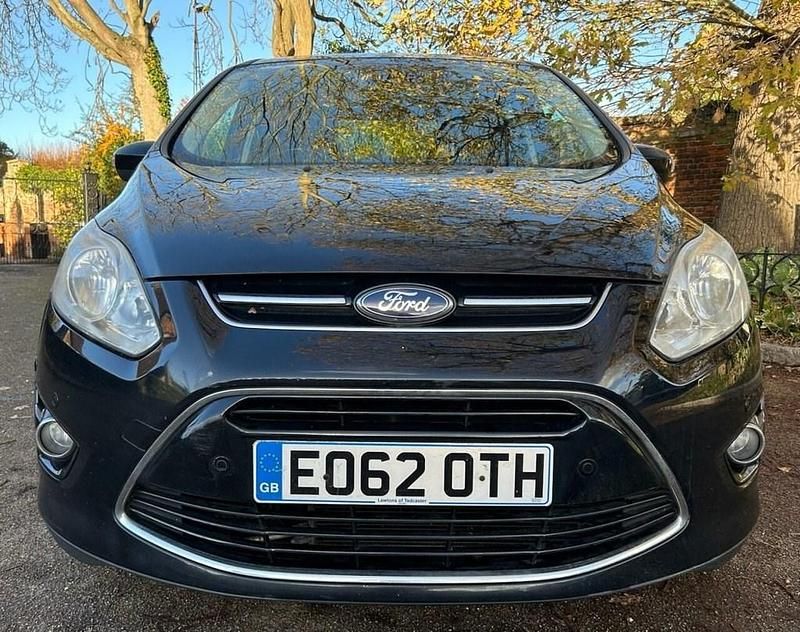 Used Ford Grand C-Max Titanium 125 HP (91 kW) 2013 Black MPV
