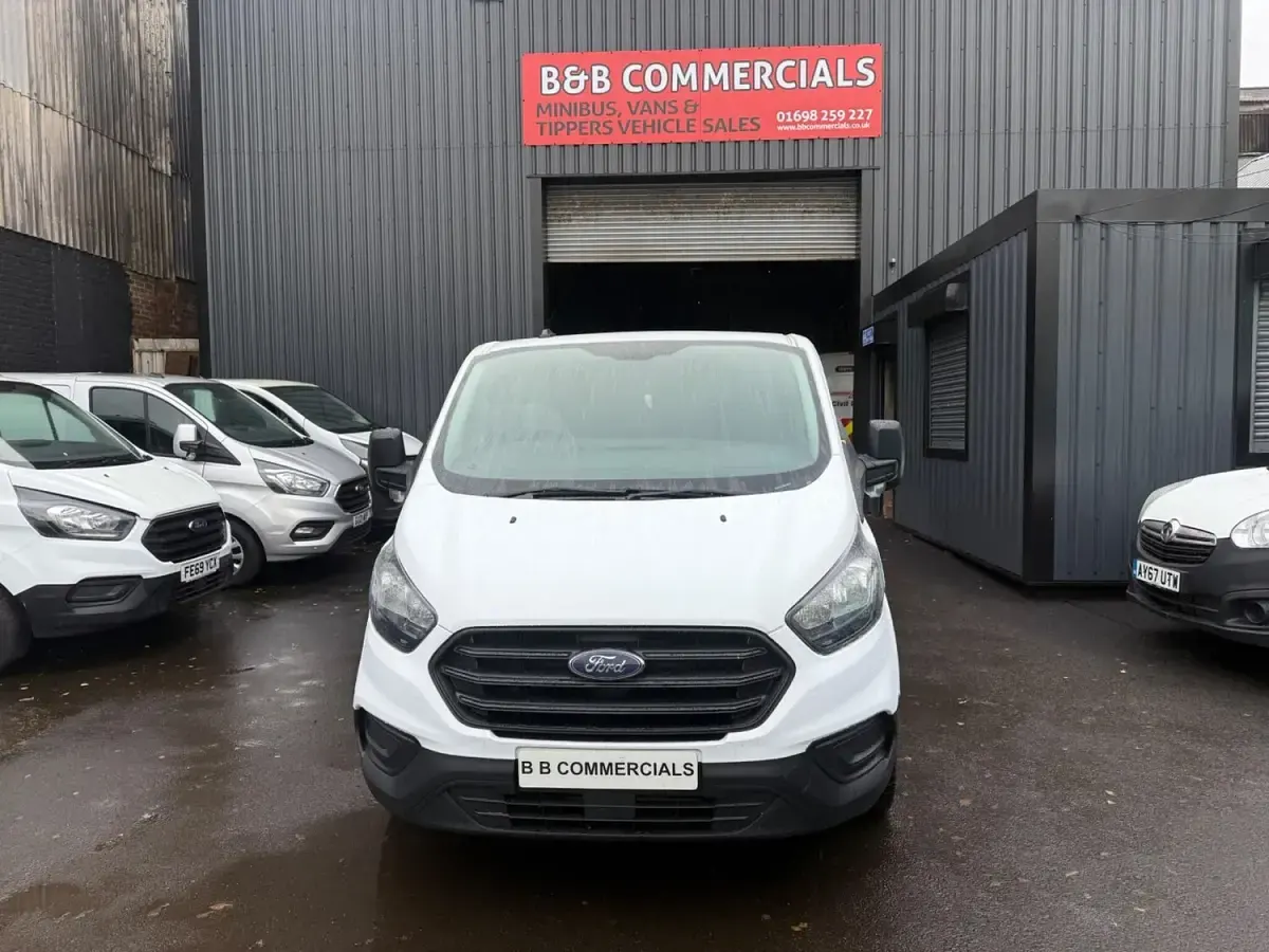 Used Ford Transit Custom S 130 HP (95 kW) 2022 White Van