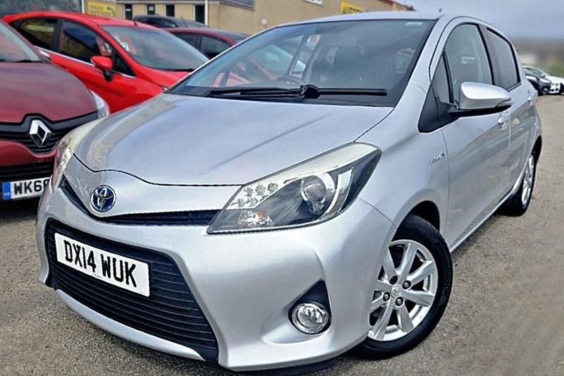 Used 2014 Toyota Yaris Hybrid | £9,597 (A bit pricey) - Image 1/1