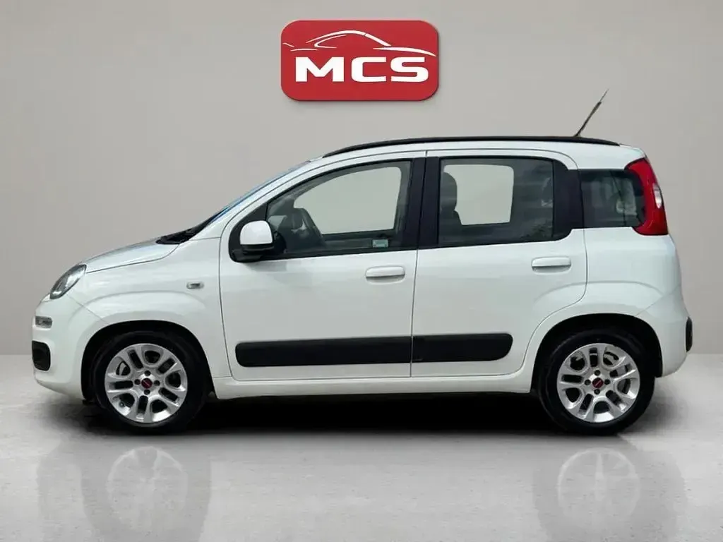 Used Fiat Panda Lounge 69 HP (50 kW) 2015 White Hatchback