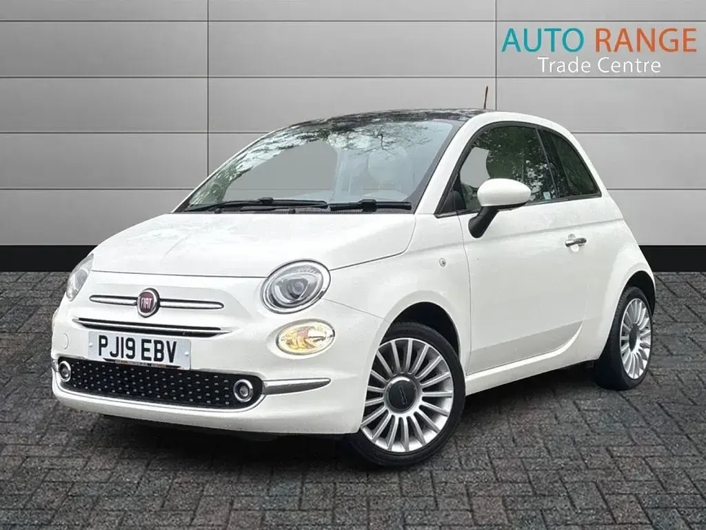 Used Fiat 500 Lounge 69 HP (50 kW) 2019 White Hatchback