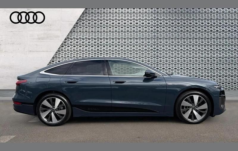 New Audi A6 e-tron S-Line 210 kW (286 HP) 2026 Blue Hatchback