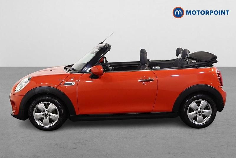 Used Mini Cooper Cabriolet Classic 136 HP (100 kW) 2019 Orange Cabriolet