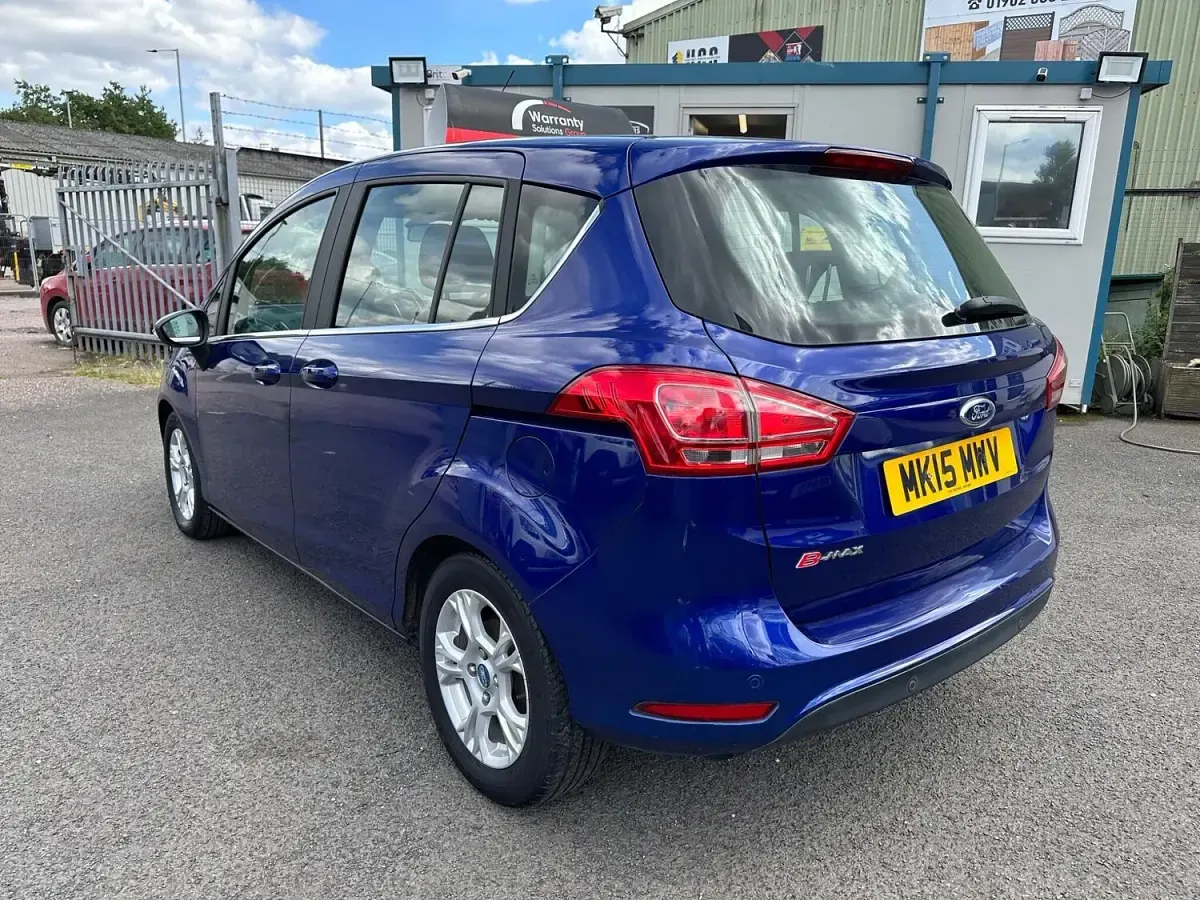 Used Ford B-MAX Zetec 2015 Blue MPV