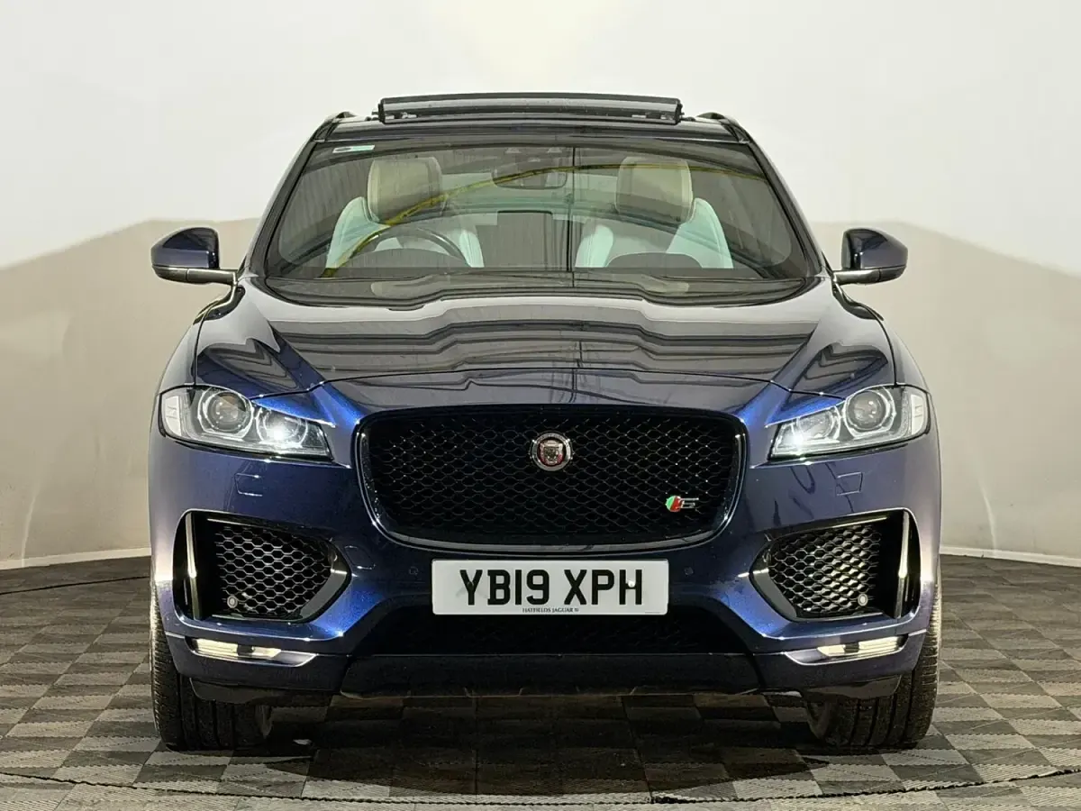 Used Jaguar F-Pace S 300 HP (220 kW) 2019 Blue SUV