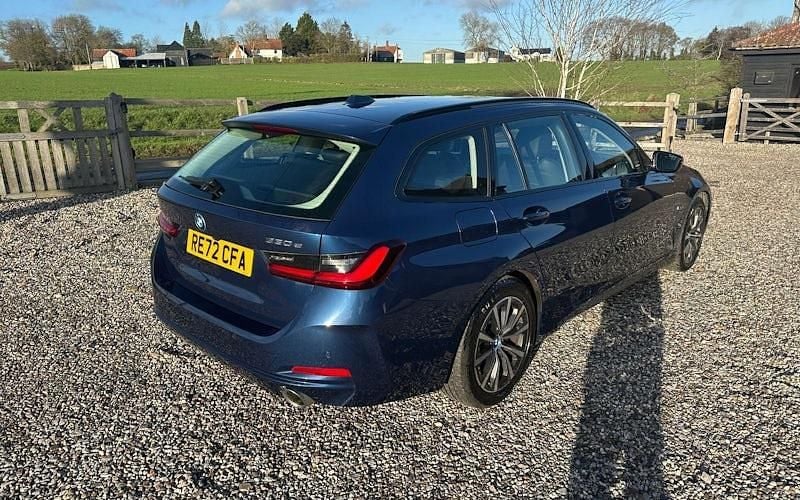 Used BMW 330e Sport Line 292 HP (214 kW) 2024 Estate