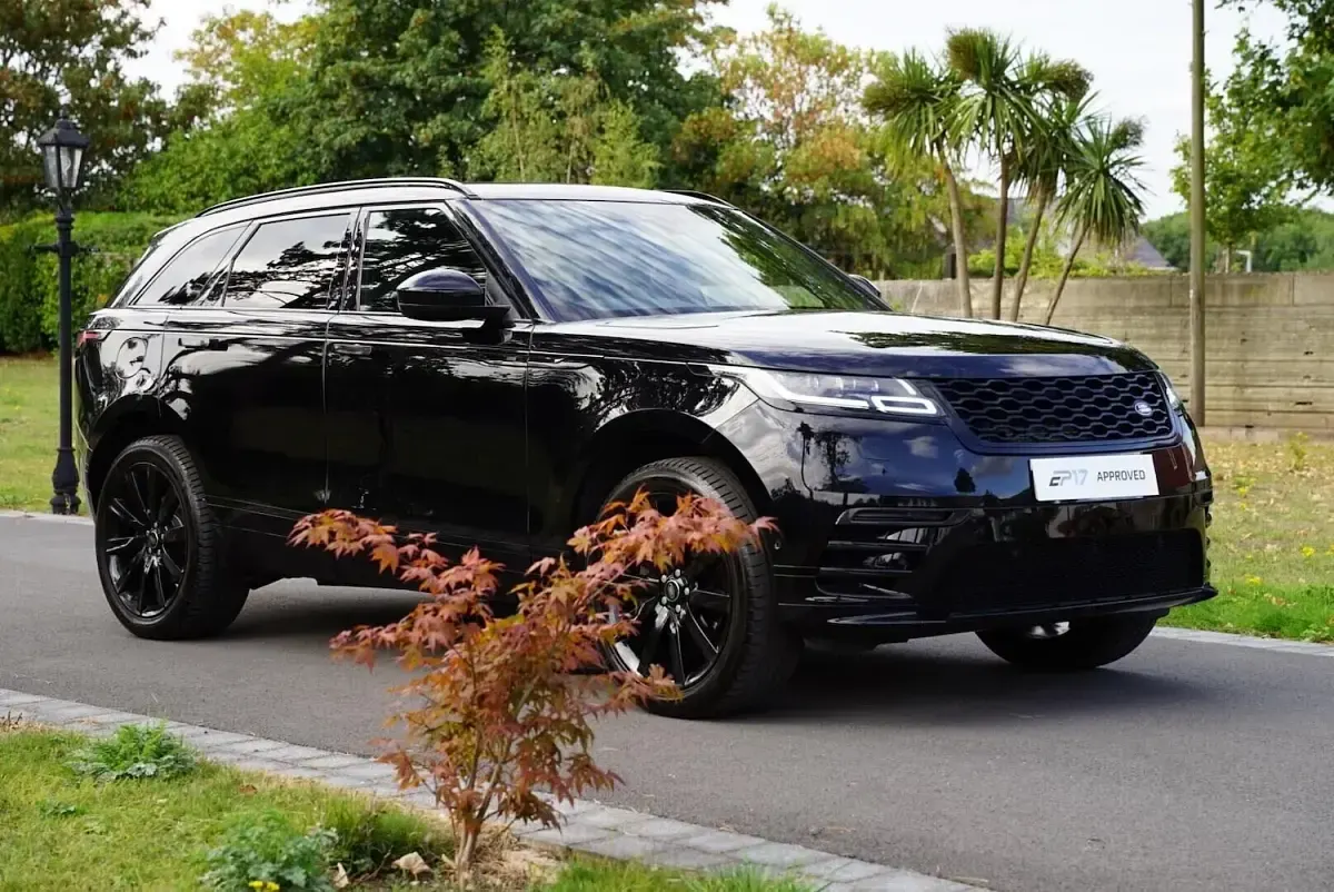 Used Land Rover Range Rover Velar SE Dynamic 177 HP (130 kW) 2019 Black SUV