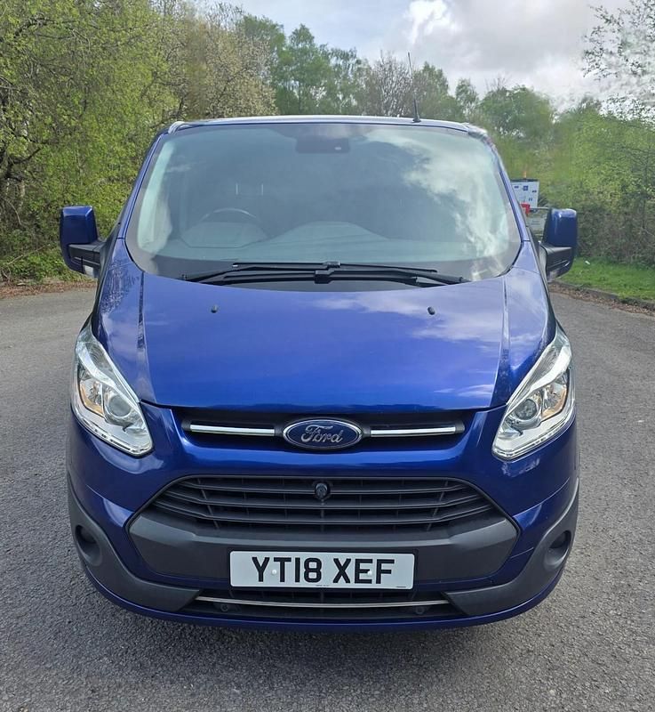 Käytetty Ford Transit Custom Limited 130 HP (95 kW) 2018 Sininen Van