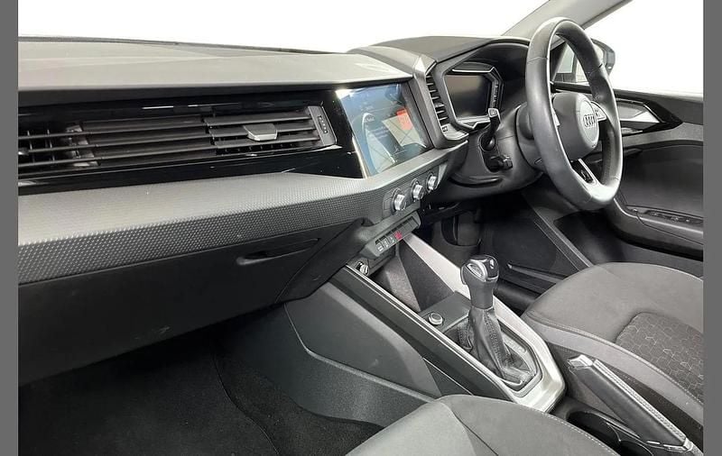 Used Audi A1 Sport 147 HP (108 kW) 2021 White SUV