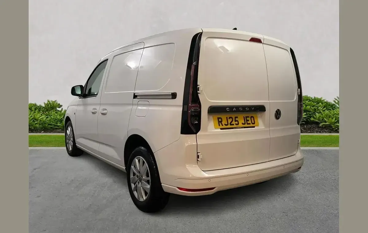 Used VW Caddy Pro 102 HP (75 kW) 2025 White MPV