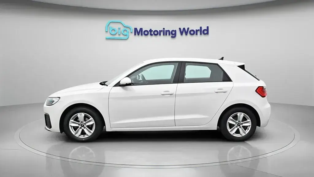 Usado Audi A1 Sportback 95 HP (69 kW) 2022 Branco Citadino