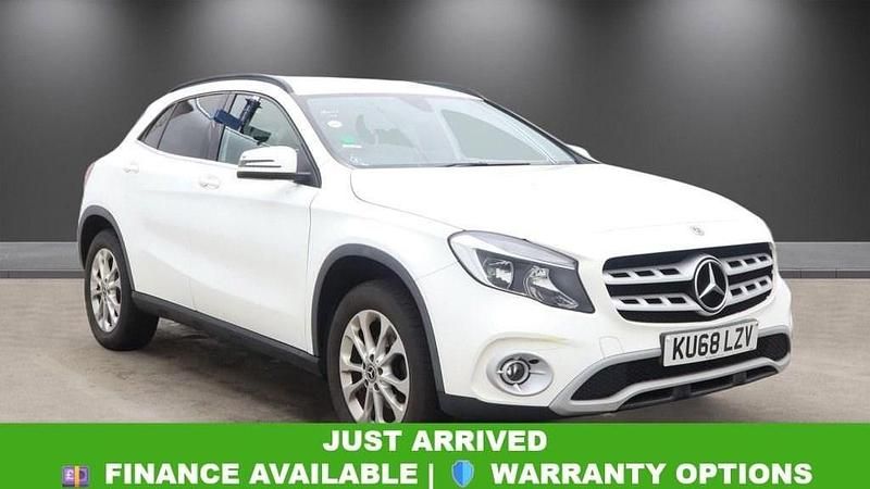 Used Mercedes GLA200 SE 156 HP (114 kW) 2018 White SUV