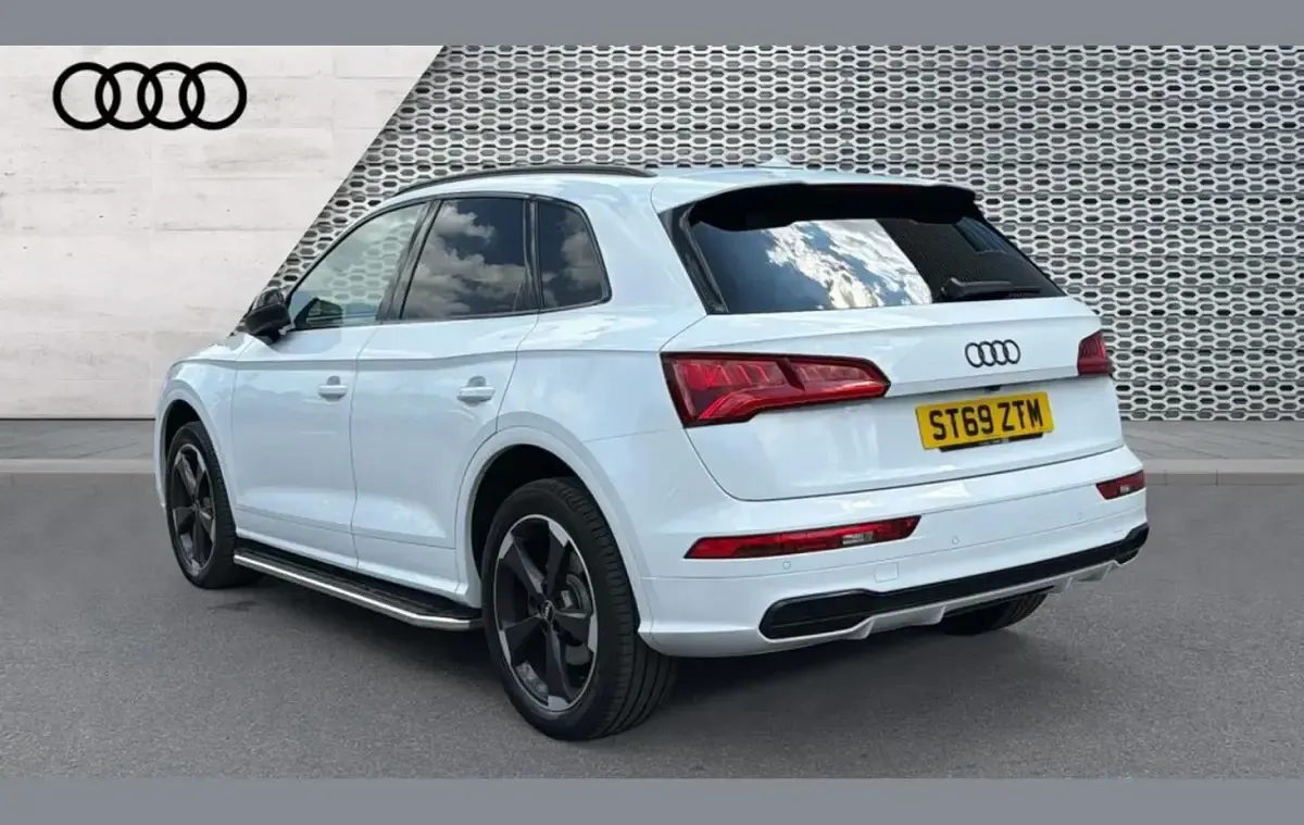 Used Audi Q5 Black Edition 245 HP (180 kW) 2020 White SUV